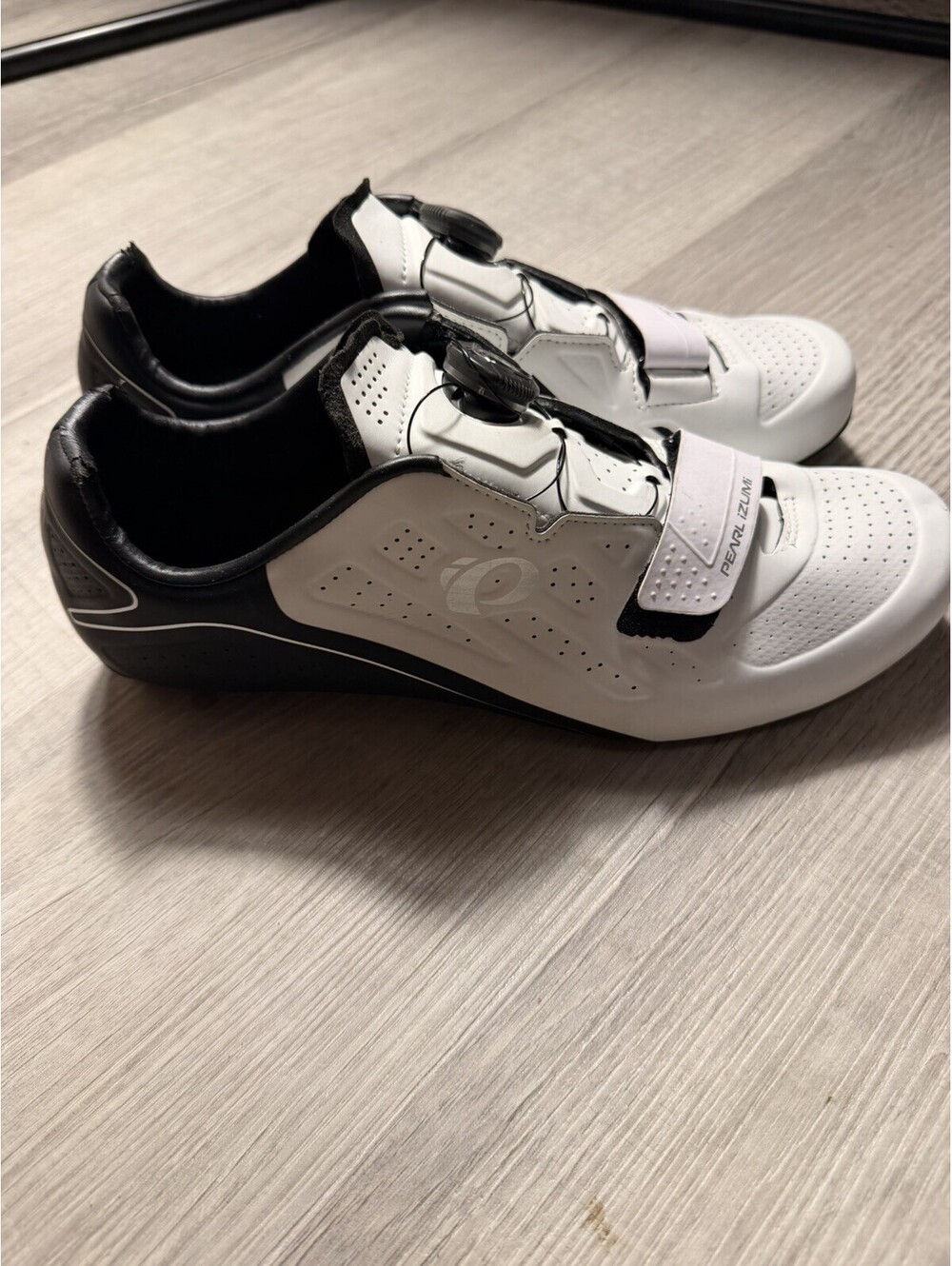 Pearl Izumi Elite Road V5 Cycling Shoes Performance Womens Size 42.5 White
